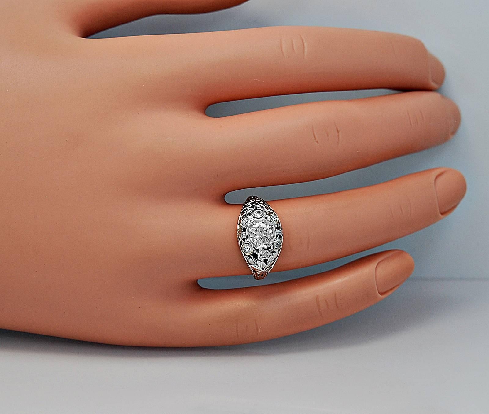 Women's Art Deco 0.51 Carat Diamond Platinum Engagement Ring  For Sale