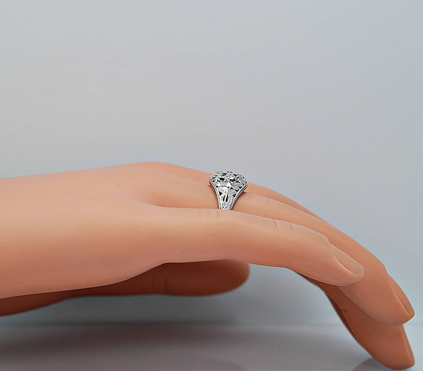 Art Deco 0.51 Carat Diamond Platinum Engagement Ring  For Sale 1