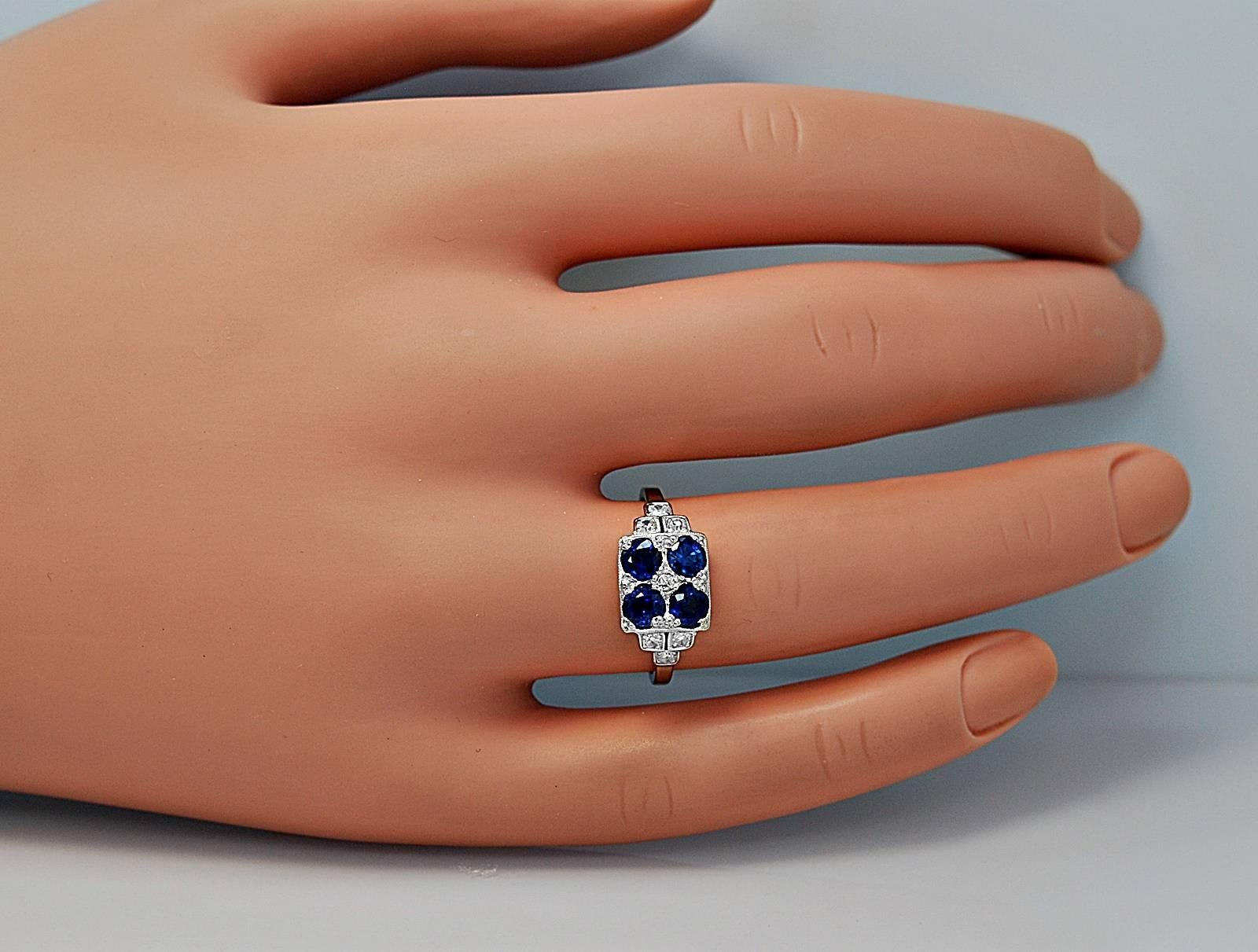 Women's or Men's Art Deco 1.25 Carats Sapphires Diamond Platinum Engagement Ring