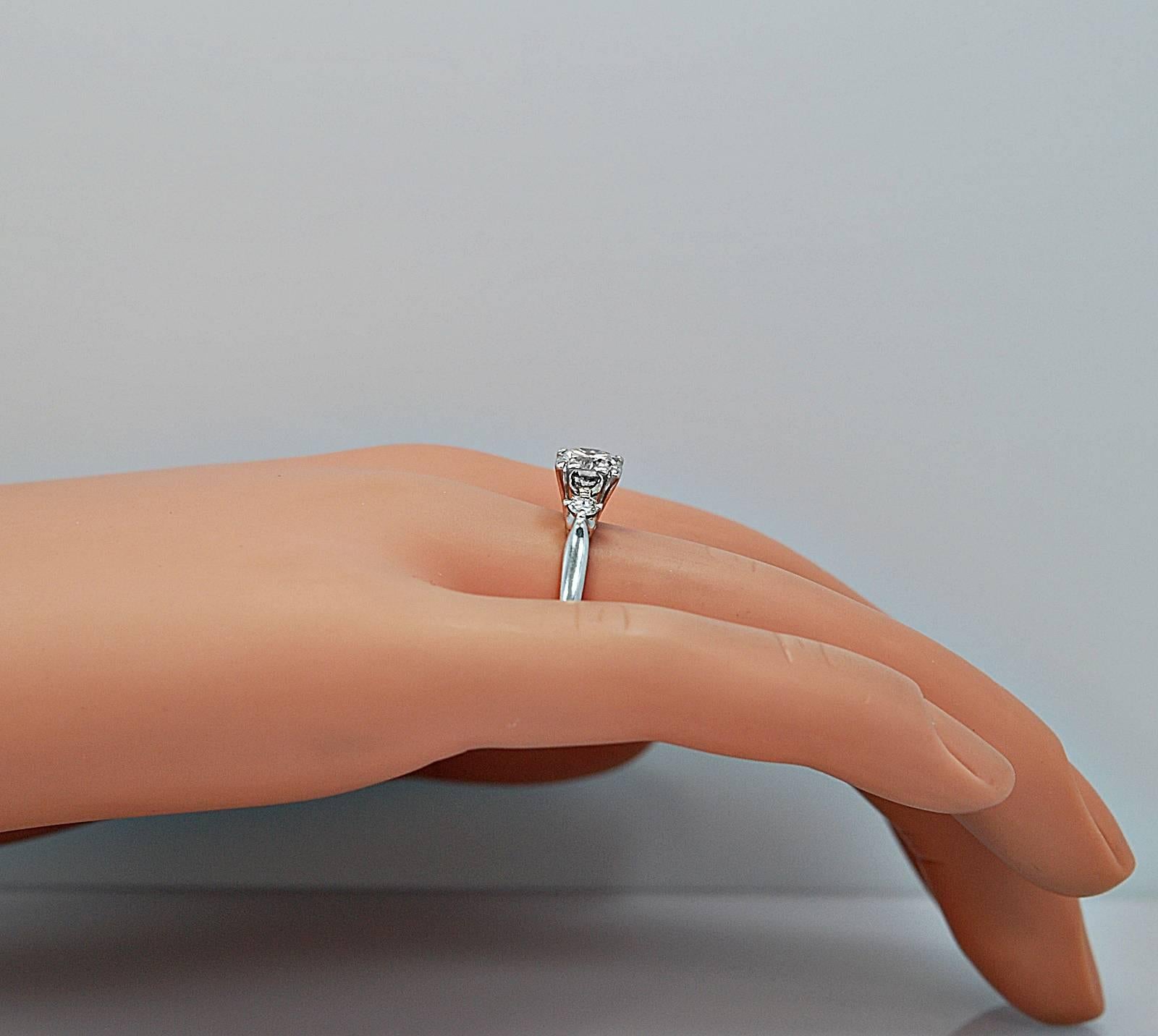 Art Deco 1.05 Carat Diamond Platinum Engagement Ring  1