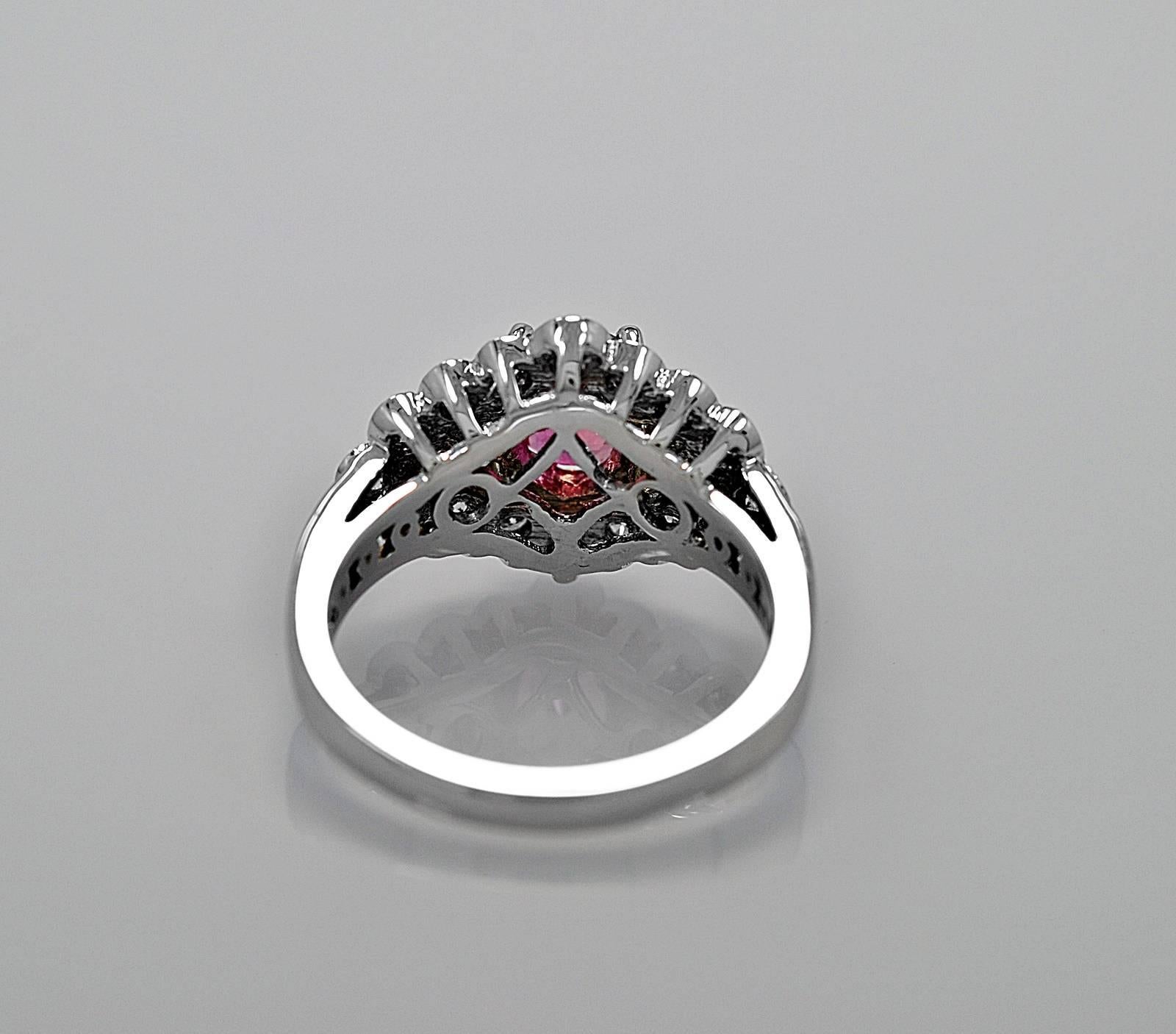 Modern 1.49 Carat Sapphire Diamond Gold Fashion Engagement Ring