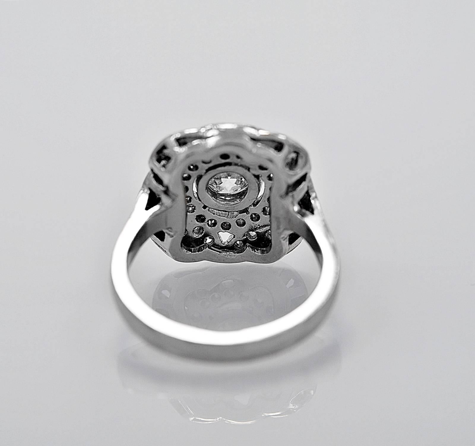 Art Deco .60 Carat Diamond Platinum Engagement Ring In Excellent Condition In Tampa, FL