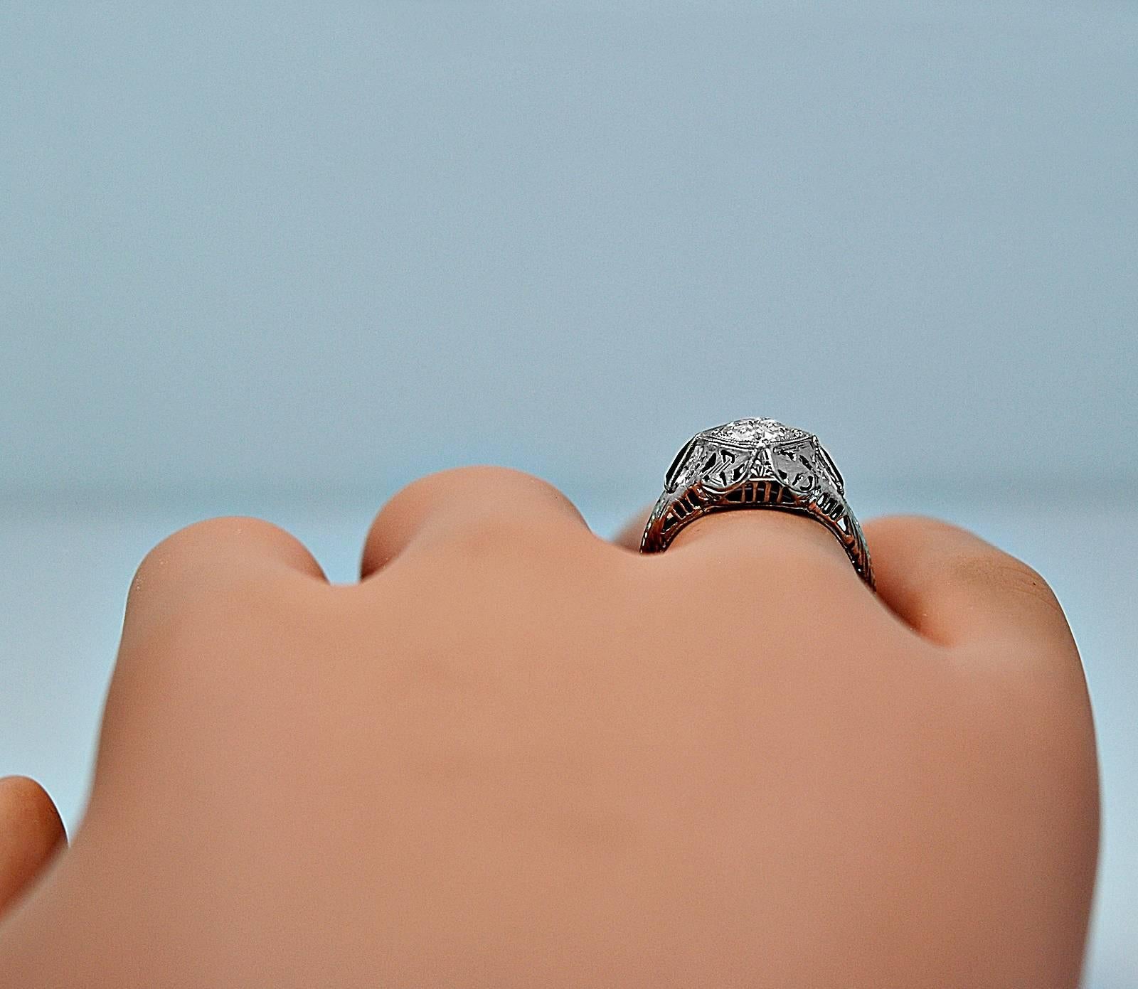 Women's .75 Carat Diamond and 18K White Gold Engagement Ring