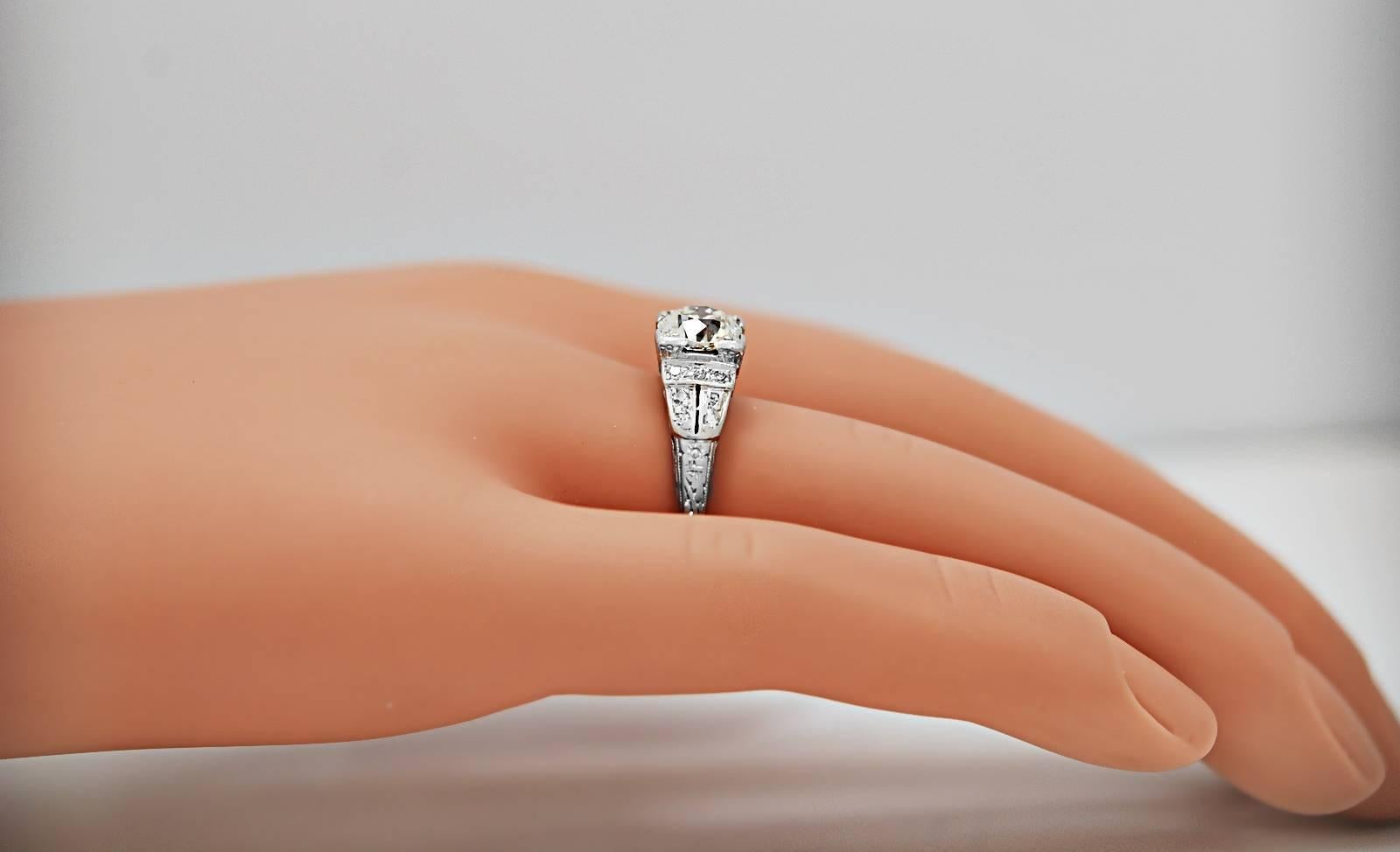 Platinum 1.25 Carat Antique Engagement Ring  In Excellent Condition In Tampa, FL