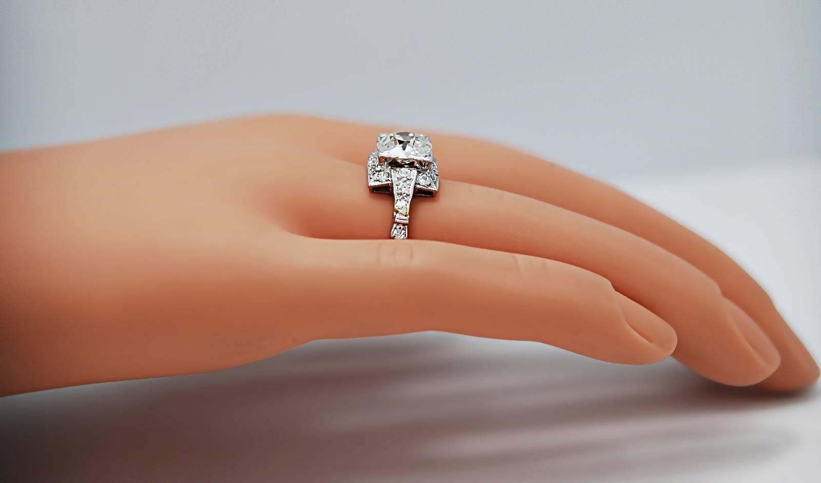 Art Deco 1.75 Carat Diamond Platinum Engagement Ring 1