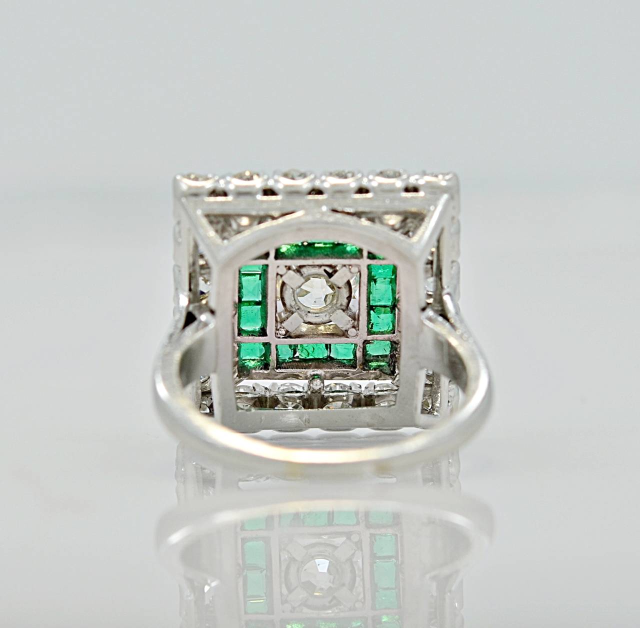 Women's Jabel Elegant Art Deco Emerald Diamond Platinum Engagement Ring