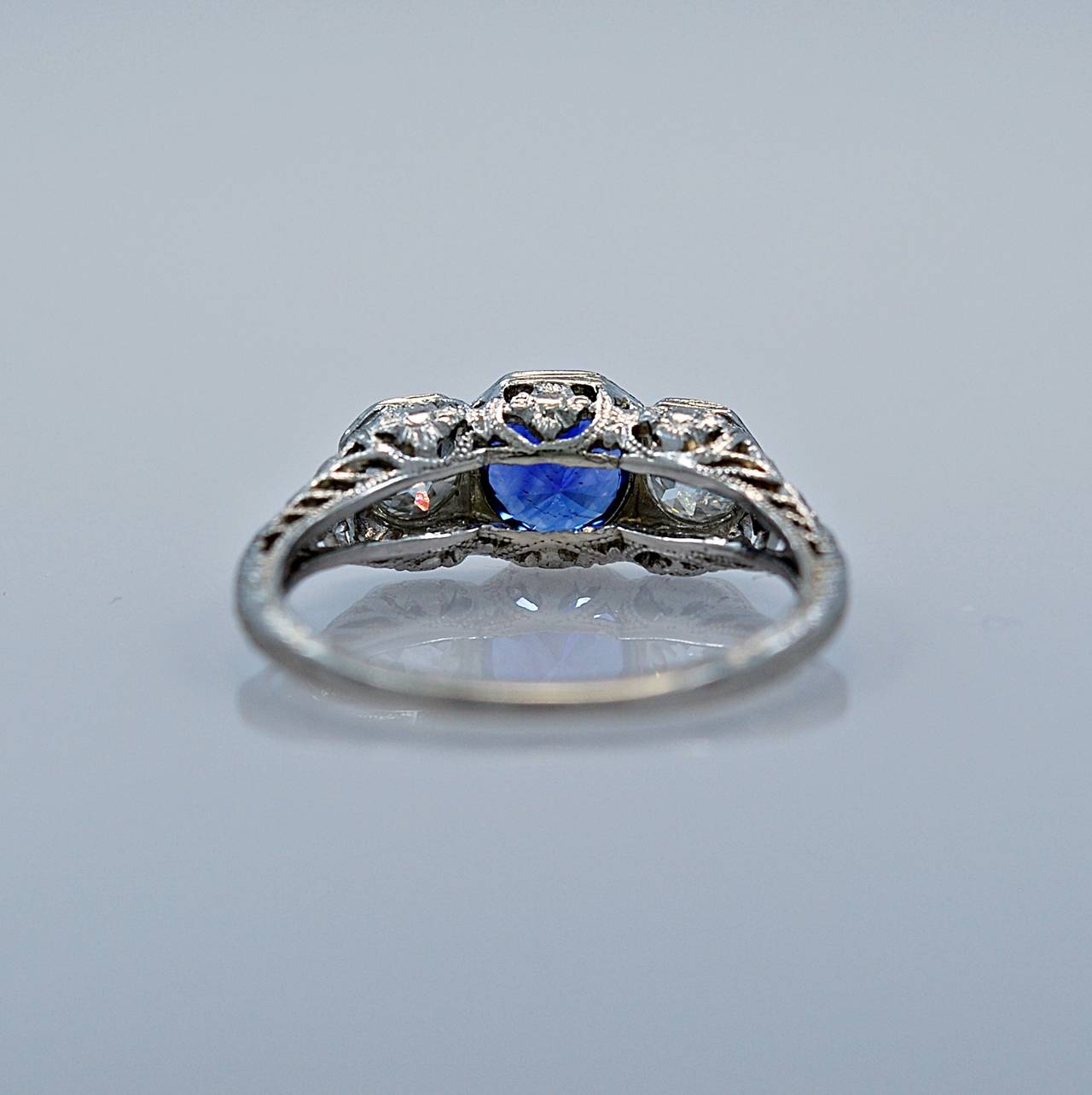 Women's Delightful Art Deco  Natural Sapphire  Diamond Engagement Ring