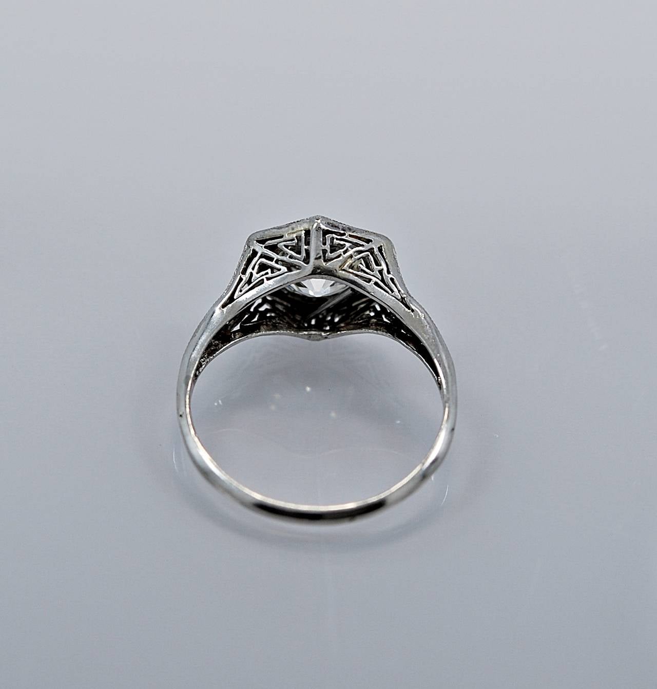 Amazing Art Deco 1.23 Carat Diamond Platinum Engagement Ring In Excellent Condition In Tampa, FL