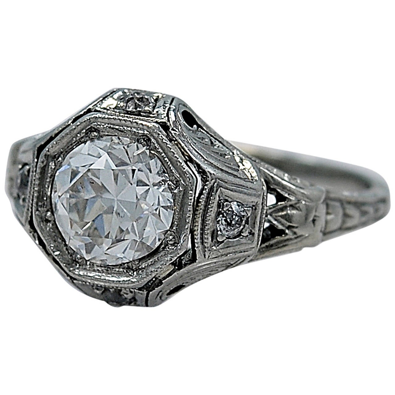 Sizzling Art Deco 1.15 Carat Diamond Gold Engagement Ring