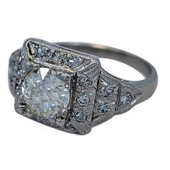 Stunning 1.23ct. Diamond & Platinum Art Deco Engagement Ring