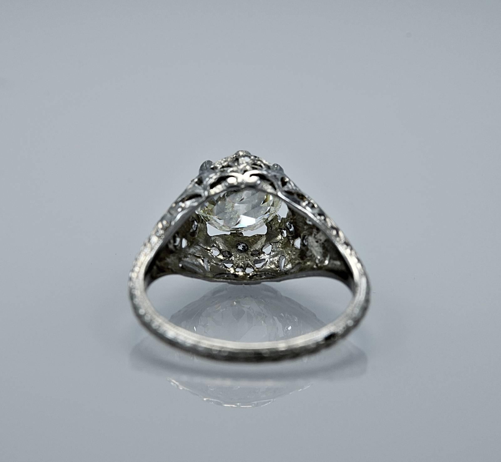 Art Deco 2.00 Carat Diamond Platinum Engagement Ring In Excellent Condition In Tampa, FL