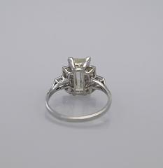 Art Deco 1.71ct. Diamond Platinum Engagement Ring