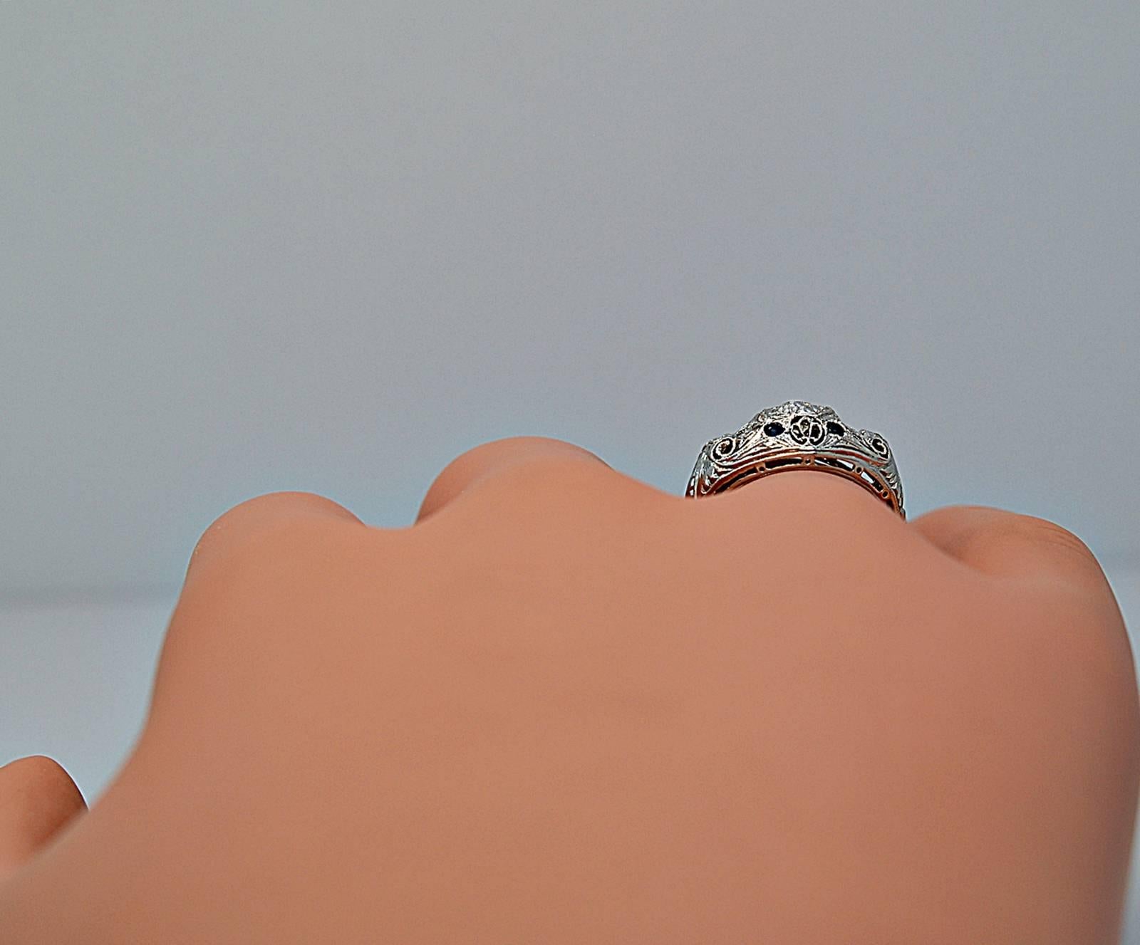 Art Deco .30 Carat Diamond Sapphire Platinum Engagement Ring 2