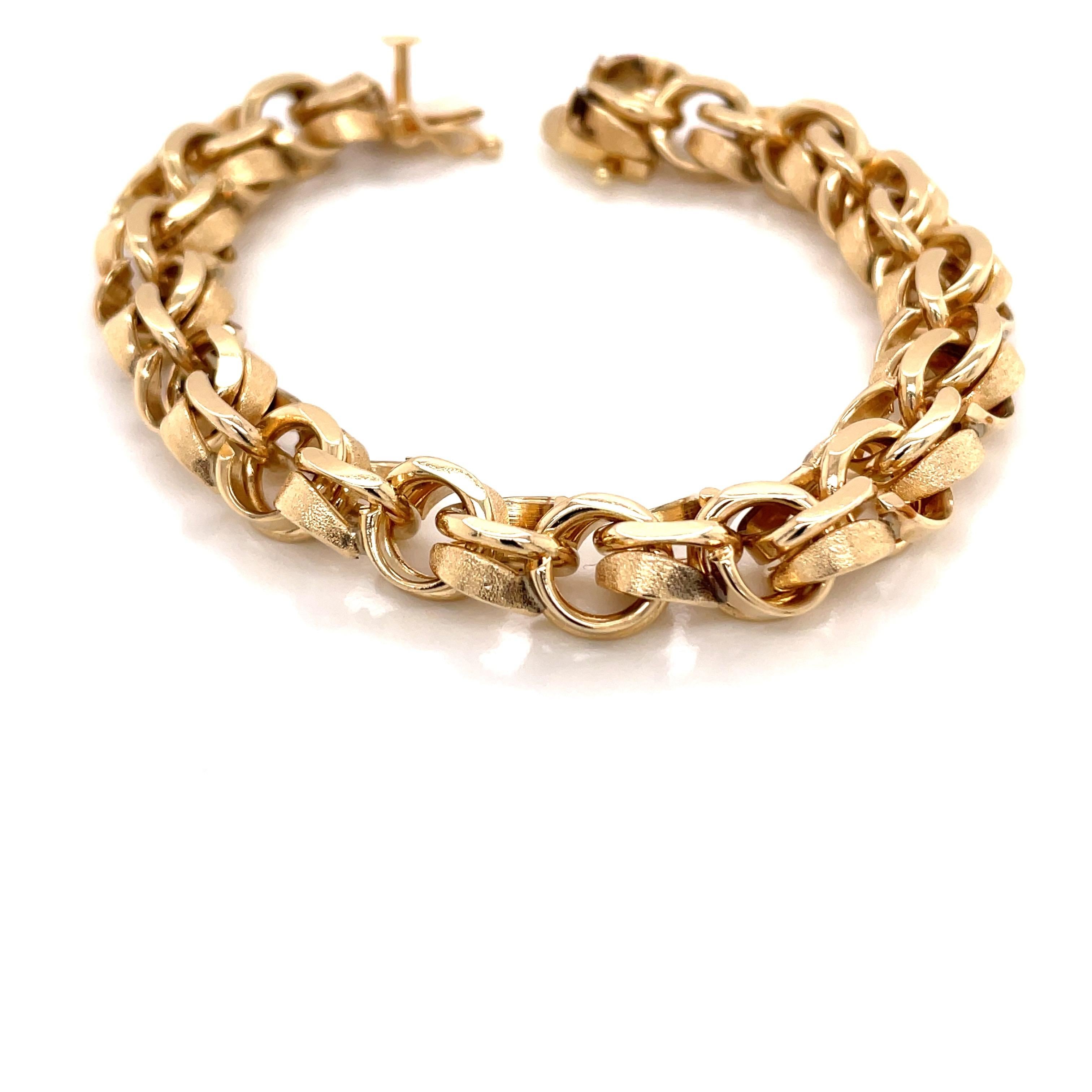 Vintage 1990s 14 Karat Yellow Gold Heavy Charm Bracelet For Sale 1