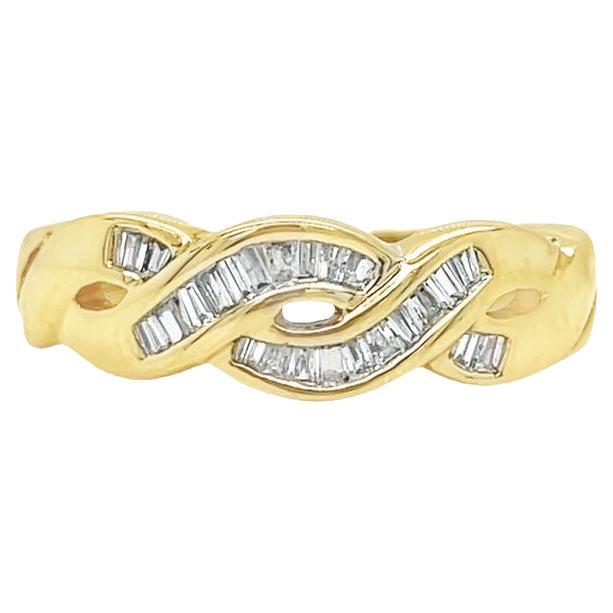Baquette Bague à anneau torsadé en or jaune 10 carats et diamants