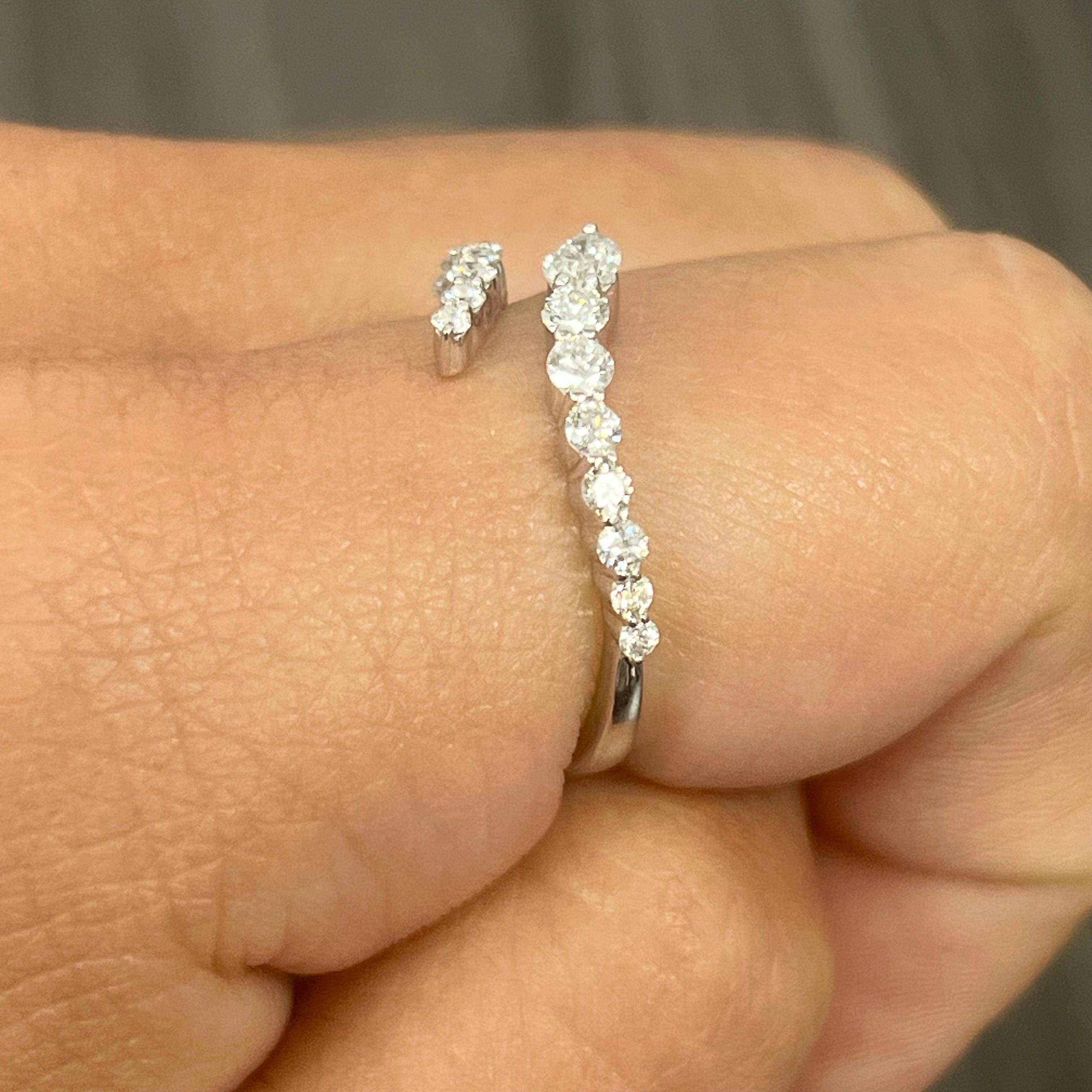 14K Weißgold Bypass Ring (Brillantschliff) im Angebot