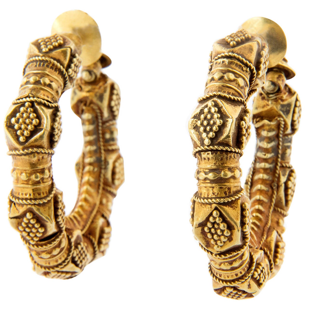 Early 20th Century Indian Kan Kari Gold Hoop Earrings For Sale