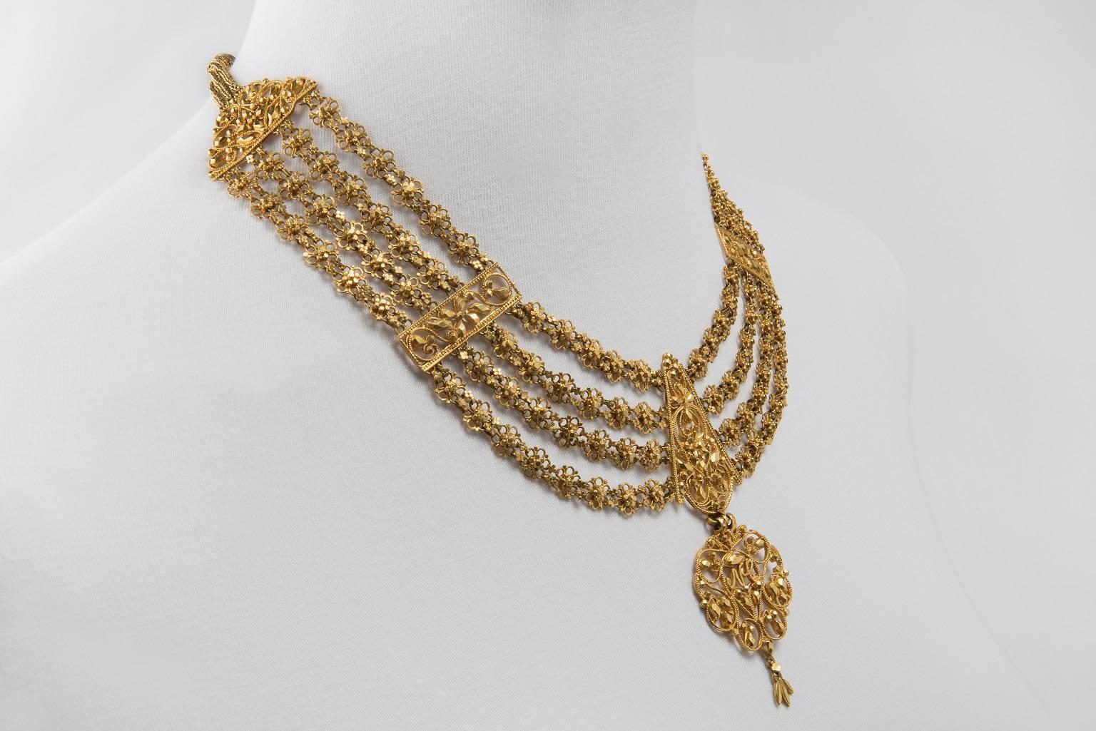 gold necklace south indian