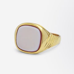 Anello Signet in agata con fascia incastonata in oro
