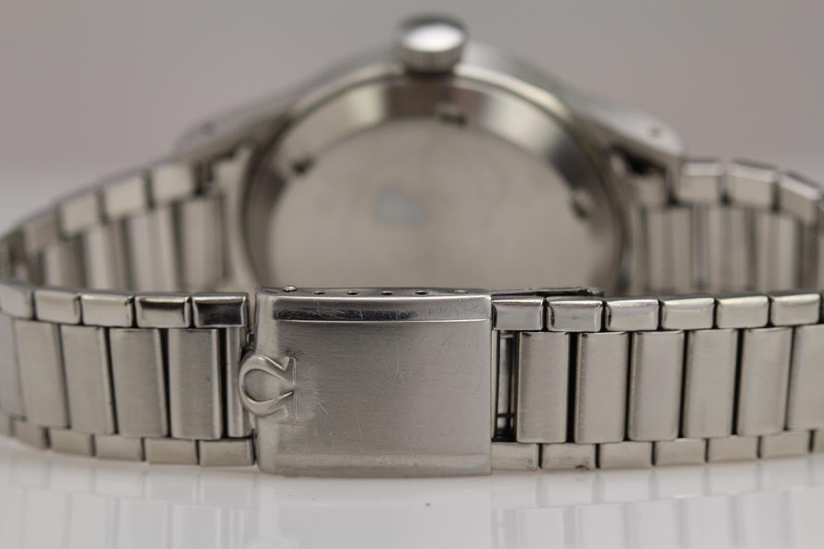 Omega Stainless Steel Military Wristwatch Ref 2777-2 circa 1950s In Excellent Condition In Miami Beach, FL