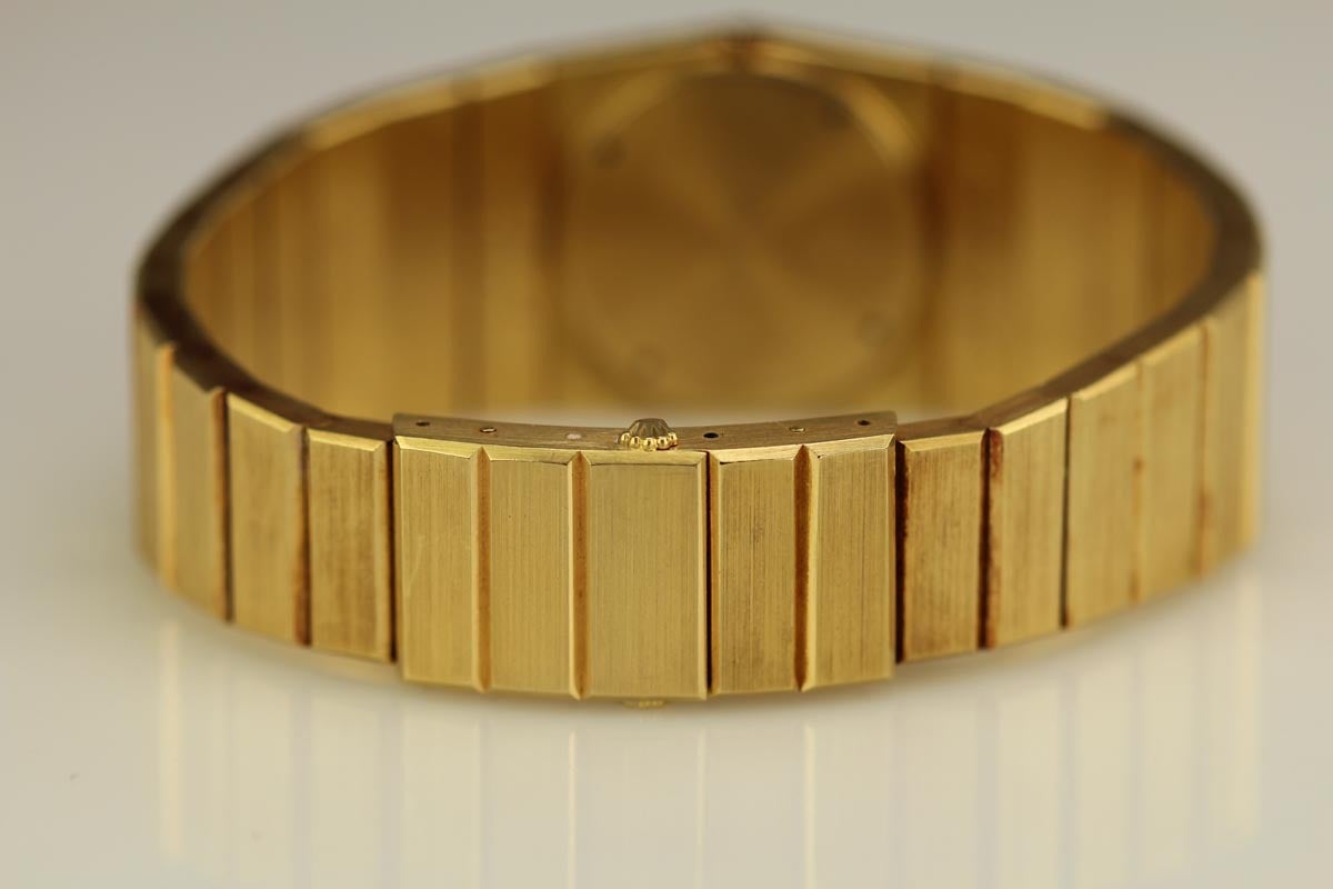 Rolex Yellow Gold King Midas Left-Handed Wristwatch Ref 9630 In Good Condition In Miami Beach, FL