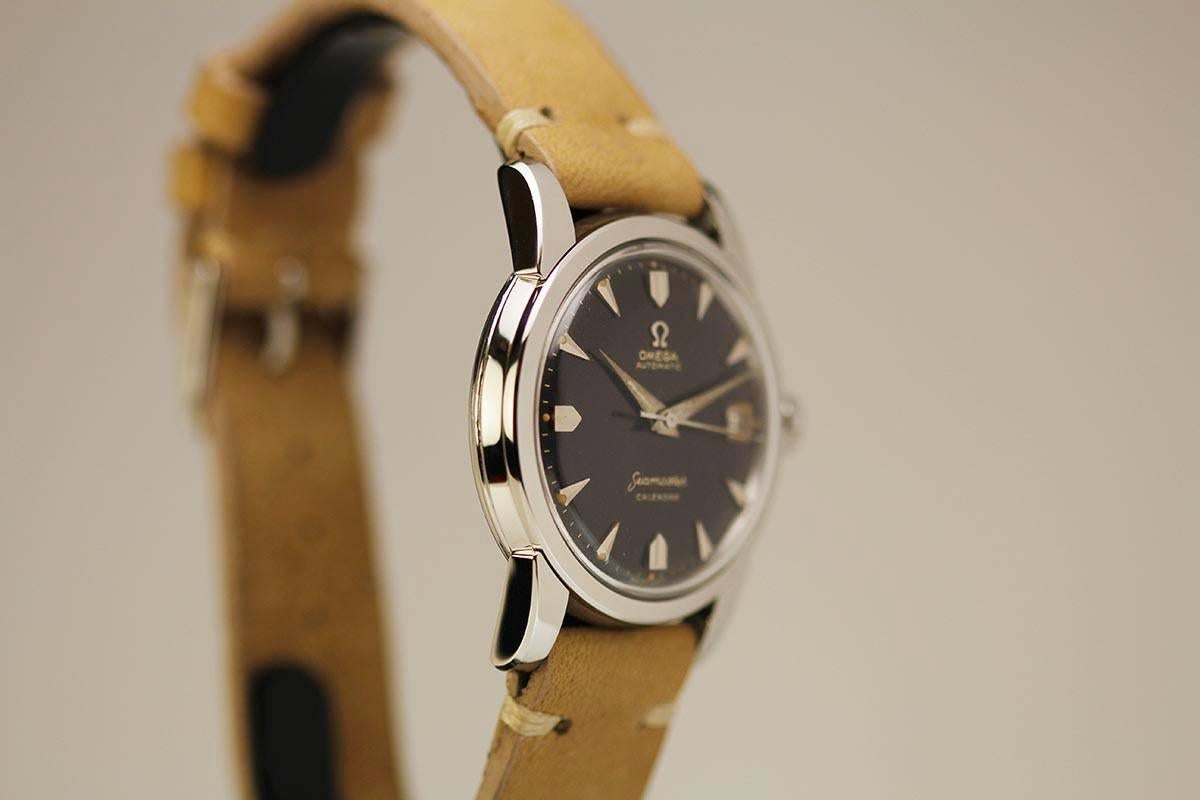 Omega Stainless Steel Seamaster Calendar Wristwatch In Excellent Condition In Miami Beach, FL