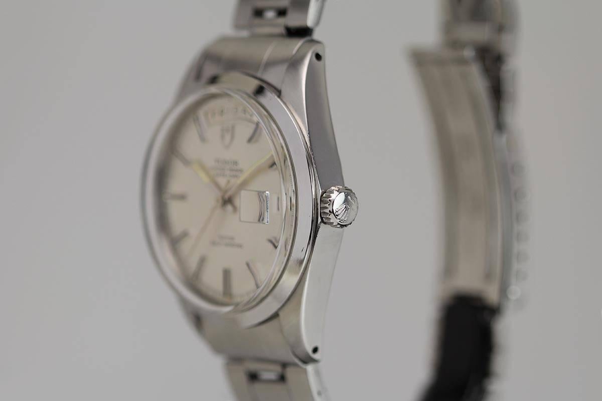 This is a lovely Tudor Stainless Steel Day-Date Oyster Prince reference 7017/0. The condition of this watch is excellent. This watch comes on a Rolex folded oyster link bracelet. 