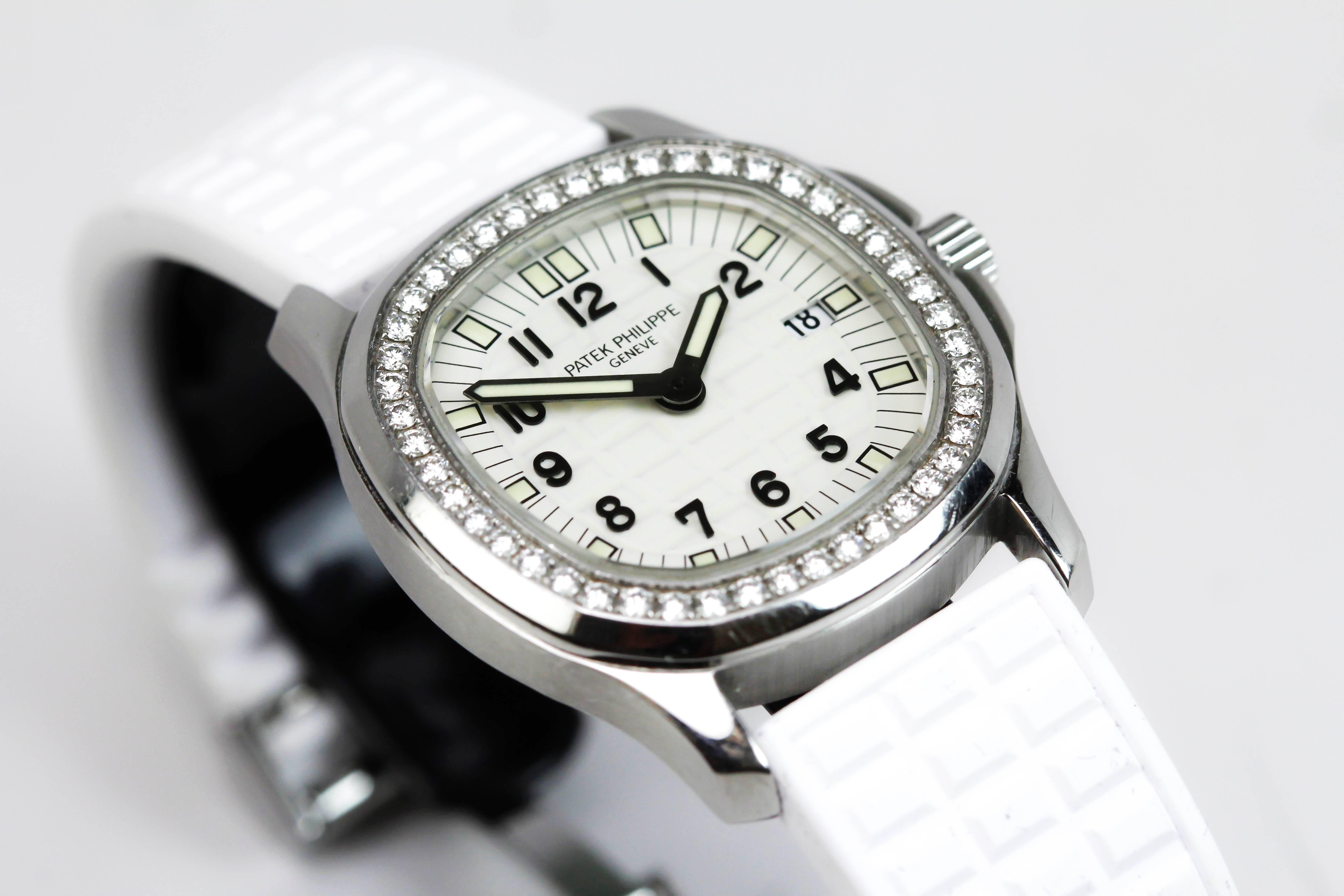 Patek Philippe Aquanaut Luce Pure White Damenuhr Ref 4961A-011 6