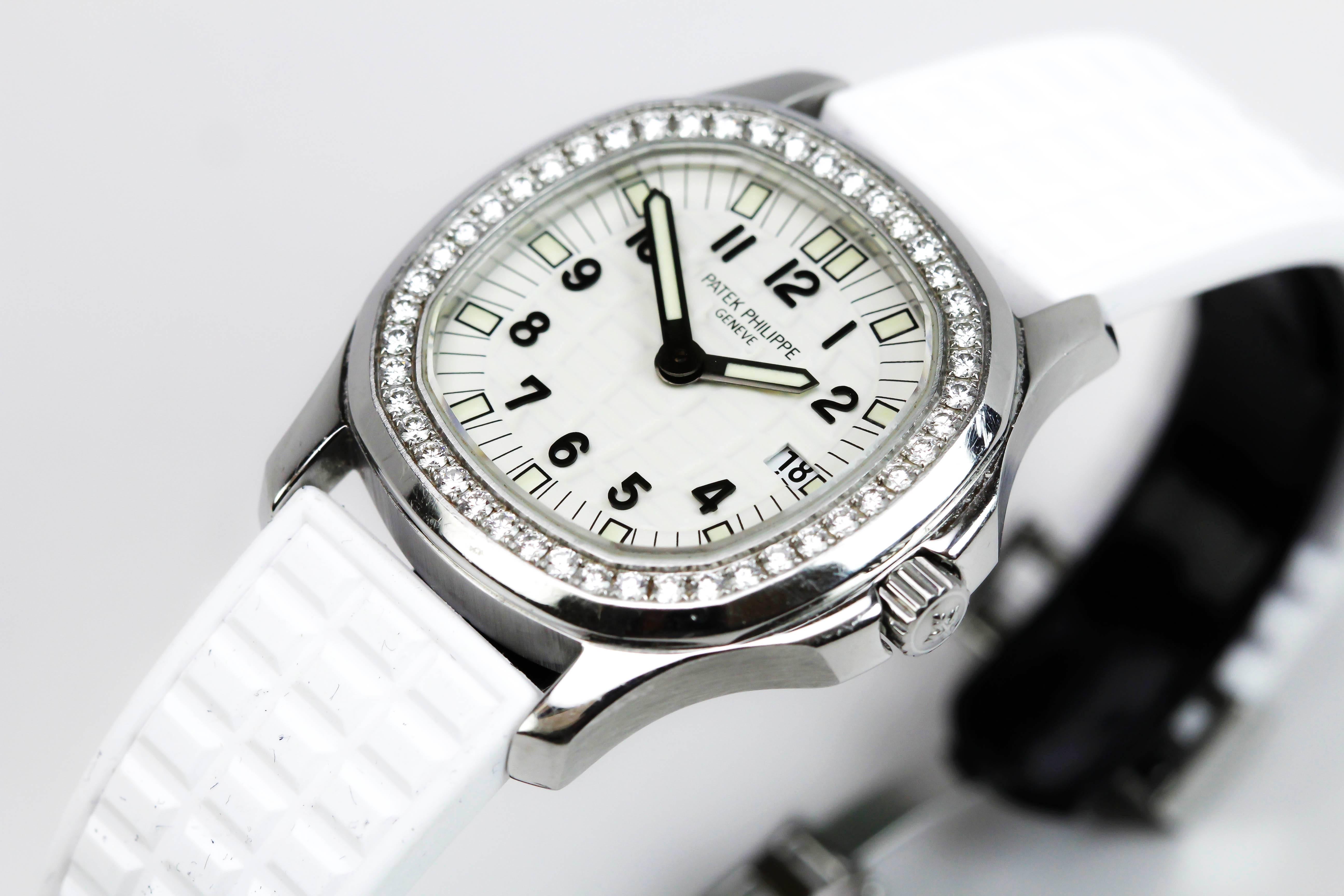 Patek Philippe Aquanaut Luce Pure White Damenuhr Ref 4961A-011 5