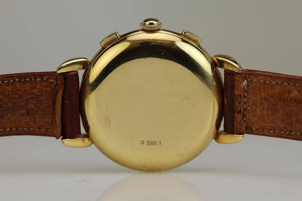 Baume & Mercier Yellow Gold Chronograph Wristwatch, circa 1950s In Excellent Condition In Miami Beach, FL