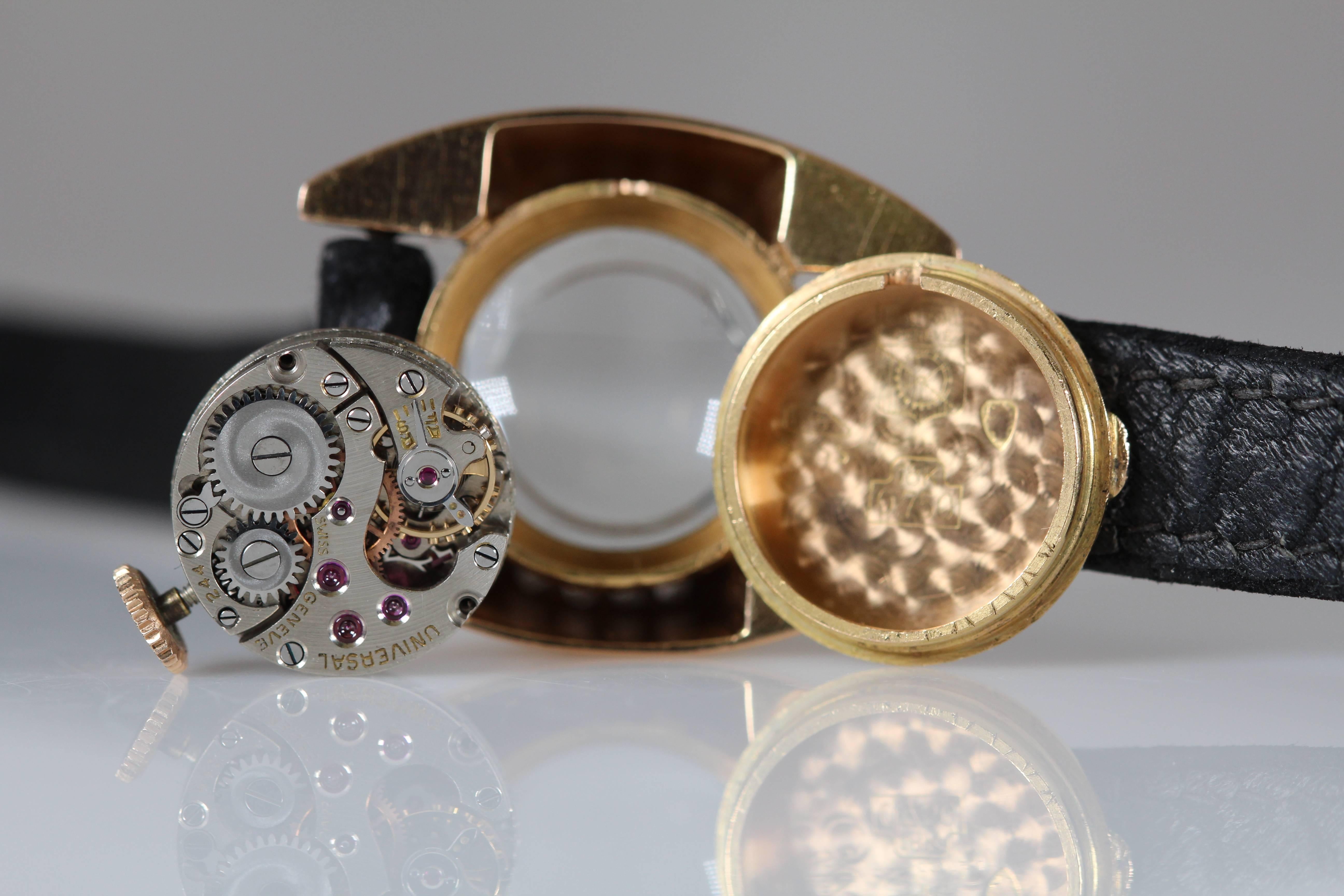 Universal Geneve Montre-bracelet pour femmes en or jaune et diamants 3