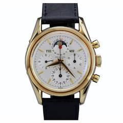 Universal Geneve Yellow Gold Tri-Compax Wristwatch