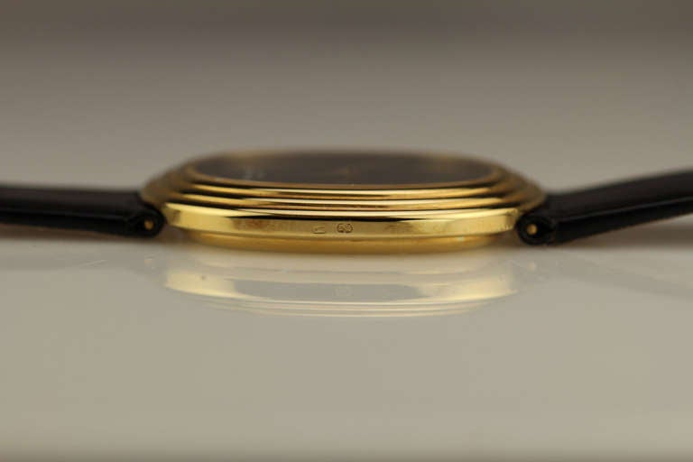 Patek Philippe Gelbgold Ellipsen-Armbanduhr Ref 3634 1