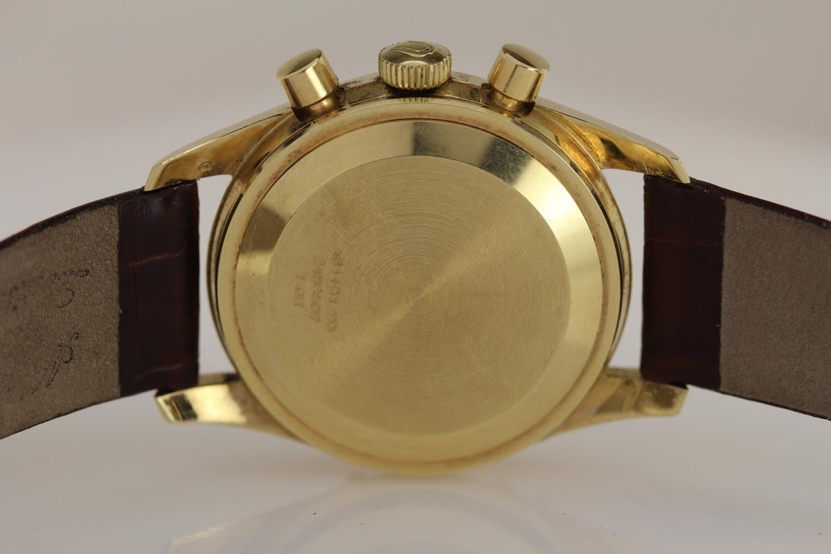 Men's Universal Geneve Yellow Gold Tri-Compax Chronograph Wristwatch