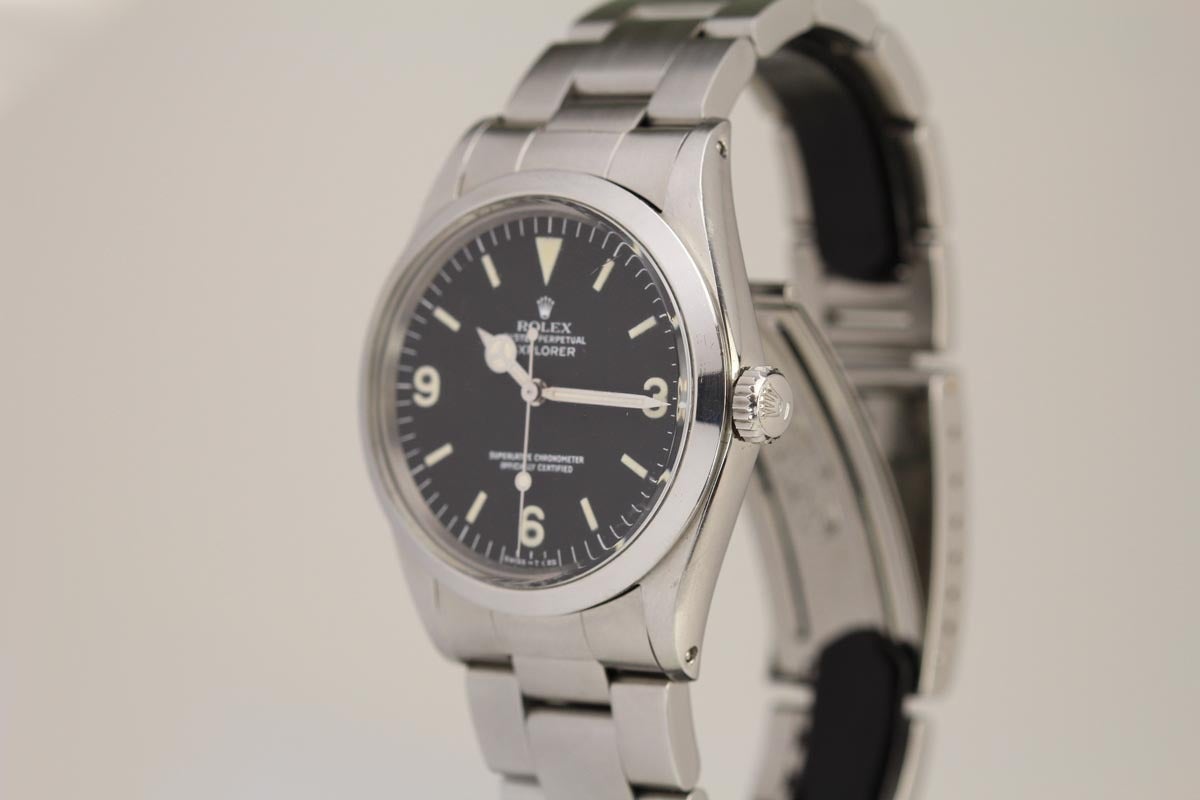 This a mint example of a Rolex Explorer I reference 1016 from the 1970s. The case is very sharp and the dial is in mint condition. This particular watch comes with a hack feature. This Rolex Explorer I comes on an original Rolex heavy oyster style