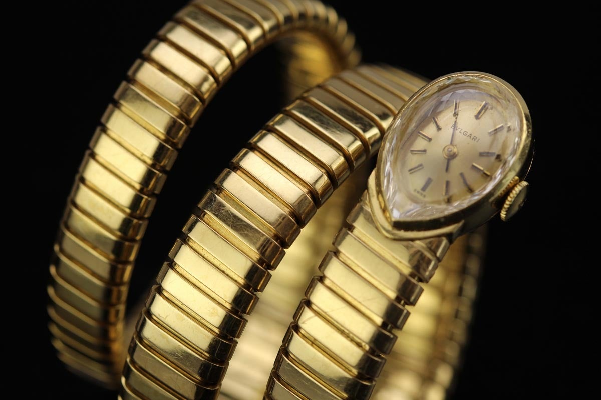 Bulgari Ladies Yellow Gold Juvenia Tubogas Snake Bracelet Wristwatch, circa 1970 2