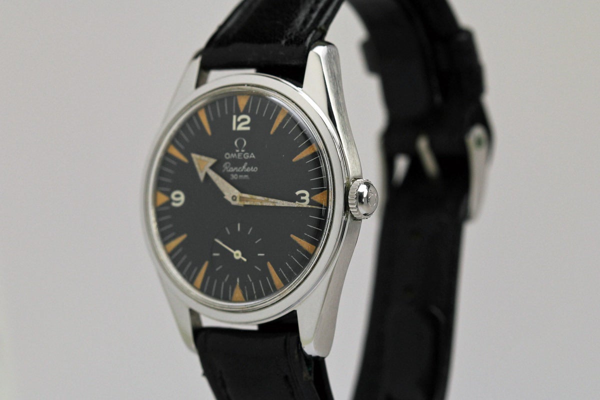 This is an very unusual Omega Seamaster from the 1950s with a very rare original Ranchero style dial. This is a caliber 267, 17-jewel manual-wind watch in excellent condition.