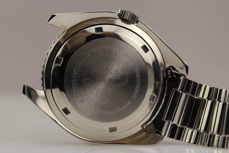 Omega Stainless Steel Seamaster 300 Wristwatch circa 1960s In Excellent Condition In Miami Beach, FL