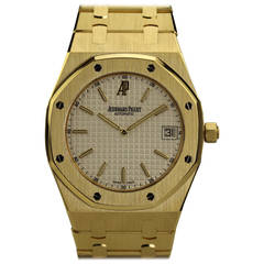 Audemars Piguet Yellow Gold Royal Oak Jumbo Wristwatch circa 2000
