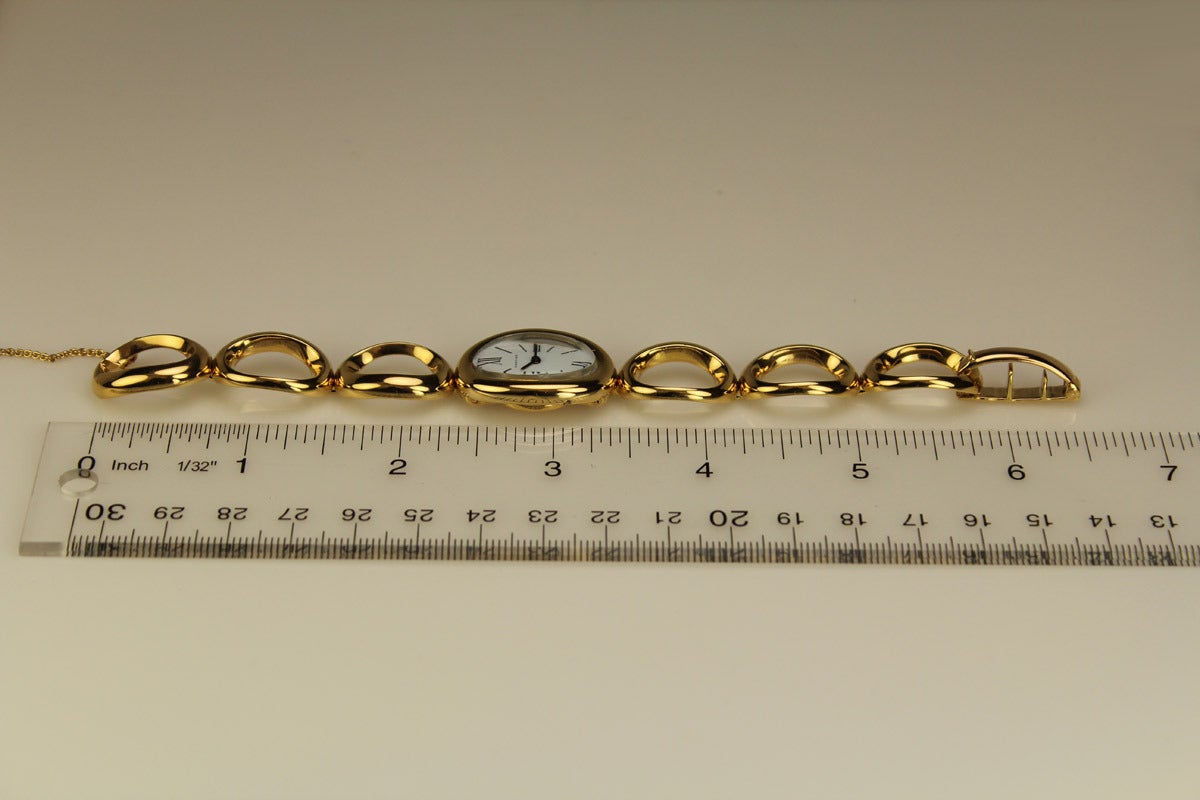Cartier Lady's Yellow Gold Baignoire Bracelet Watch circa 1960s In Good Condition In Miami Beach, FL