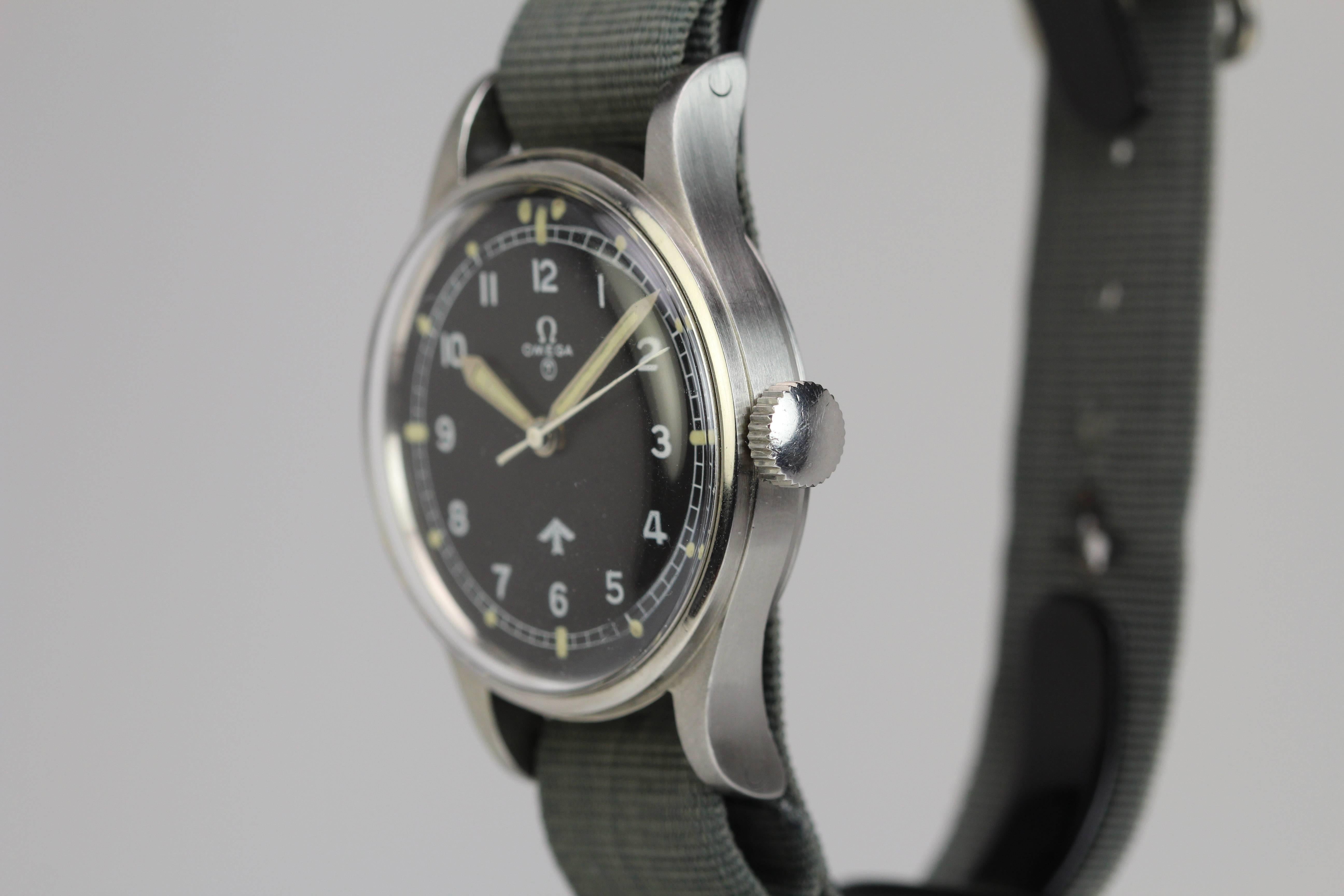 An aviator's rare military wristwatch of the British Royal Airforce. The 37mm screw down case has military engraveings of back, the caliber 283 caliber manual wind movement has a protection cap against magnetism, and the broad arrow black  dial is