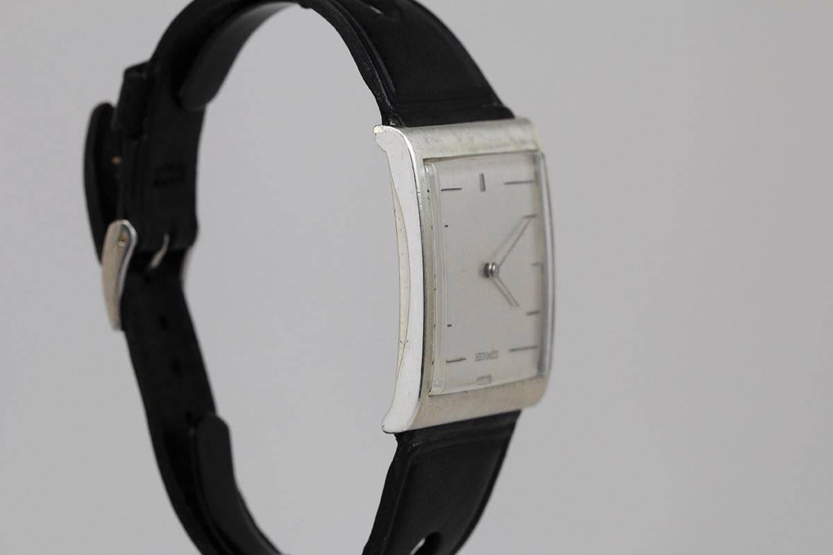Corum for Hermes Sterling Silver Buckingham Ref 54121 In Good Condition In Miami Beach, FL
