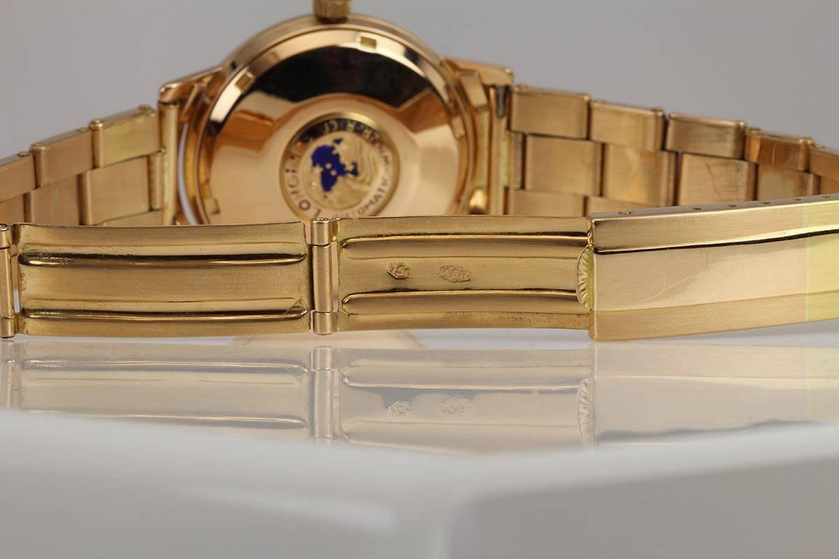 Women's Longines Ladies Rose Gold Conquest Calendar Manual Wind Wristwatch, circa 1967