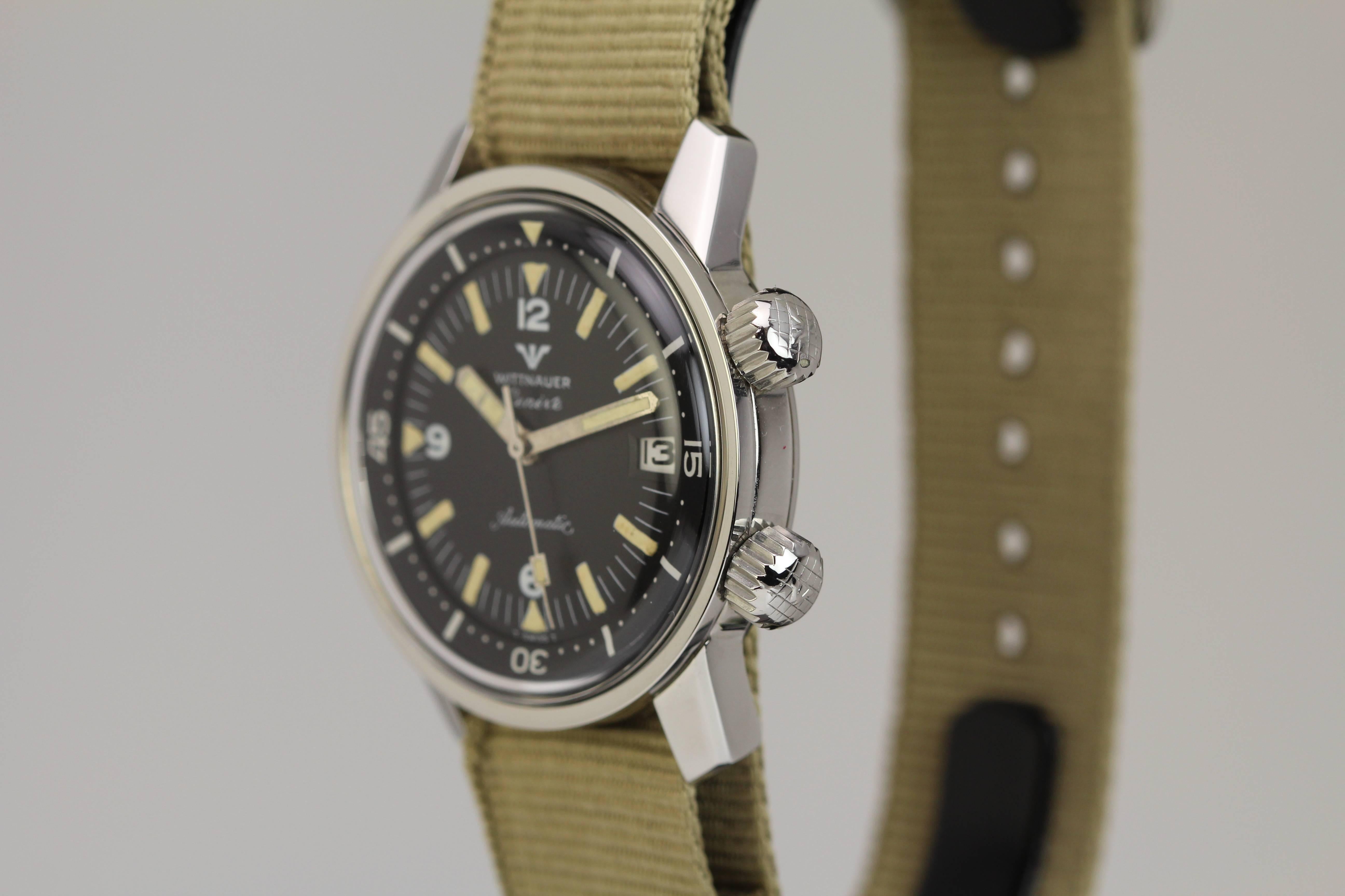 Wittnauer Geneve Stainless Steel Automatic Diver's Wristwatch Ref 8007 In Excellent Condition In Miami Beach, FL