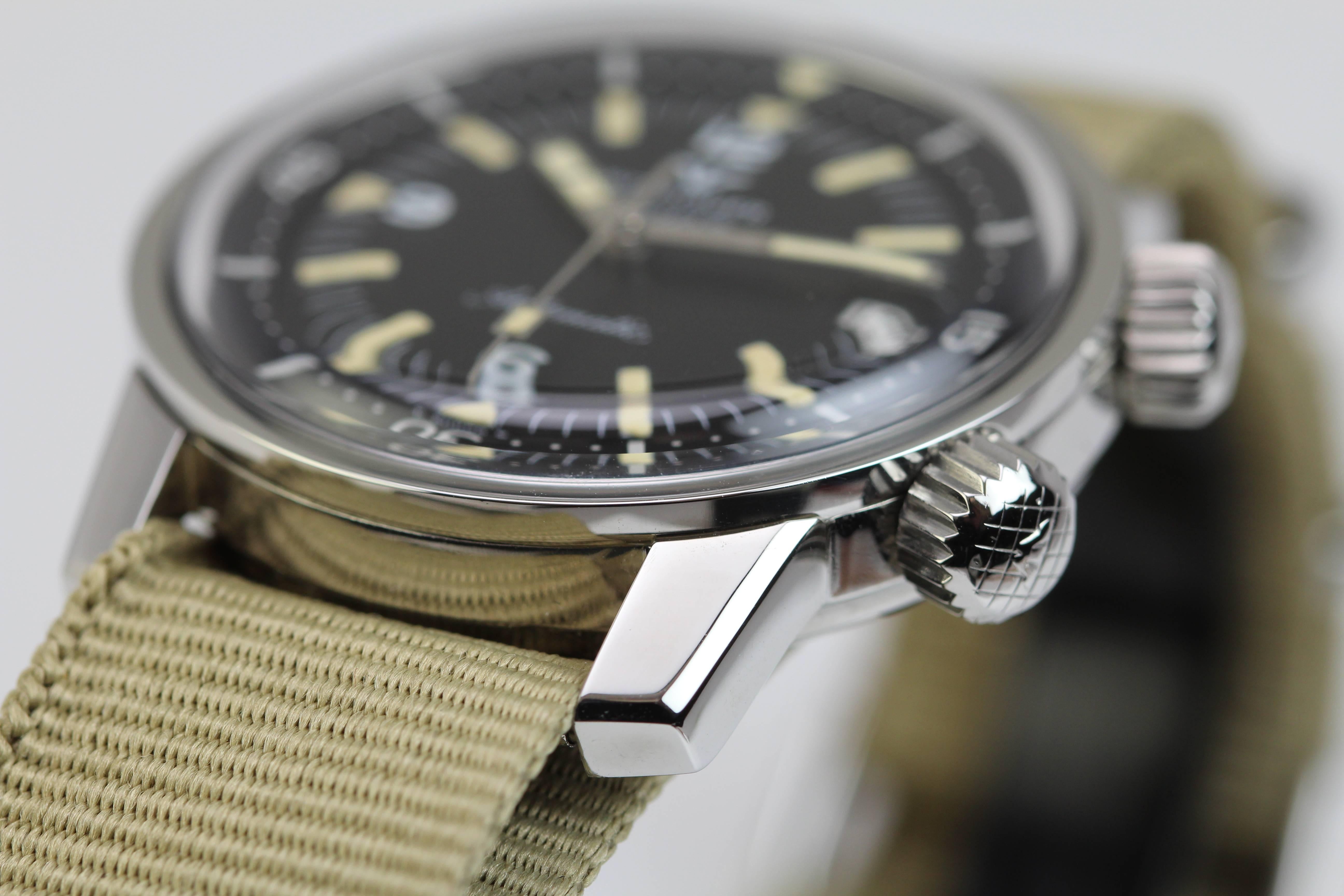 Wittnauer Geneve Stainless Steel Automatic Diver's Wristwatch Ref 8007 2