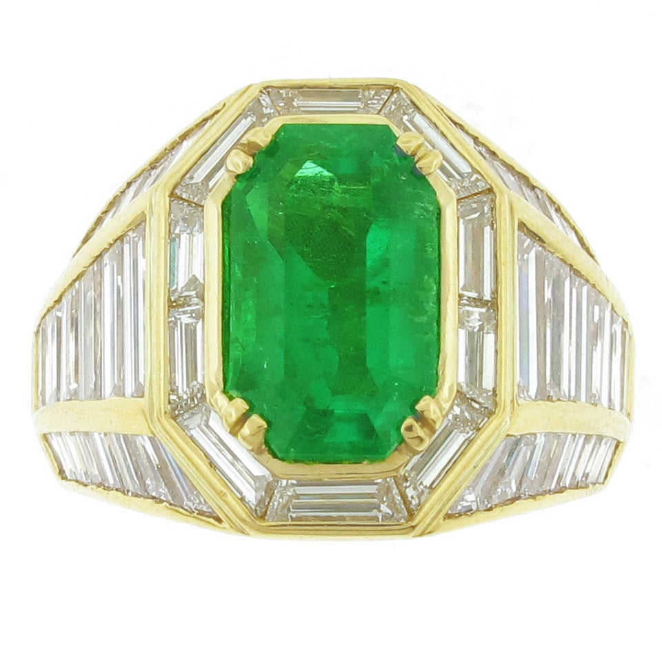 Picchiotti Emerald and  Diamond Gold Ring