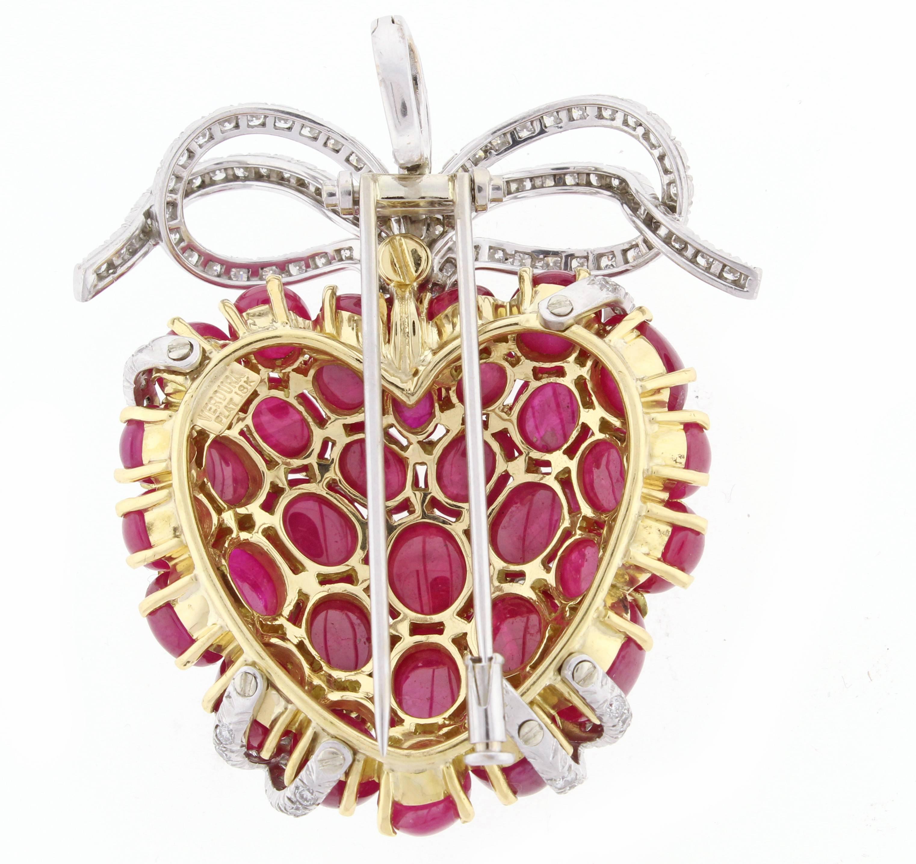 The wrapped heart design was commissioned by Hollywood legend Tyrone Power, who asked the Duke to “gift wrap” his heart to give his wife Annabella on Christmas, 1941. The resulting “Wrapped” Heart Brooch design celebrates its 75th anniversary this