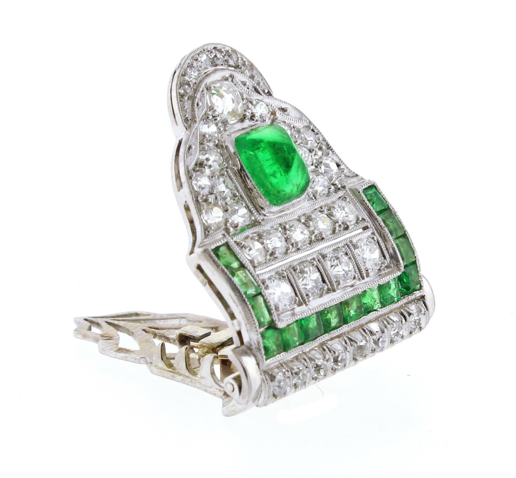 Art Deco Emerald Diamond Single Dress Clip In Excellent Condition In Bethesda, MD