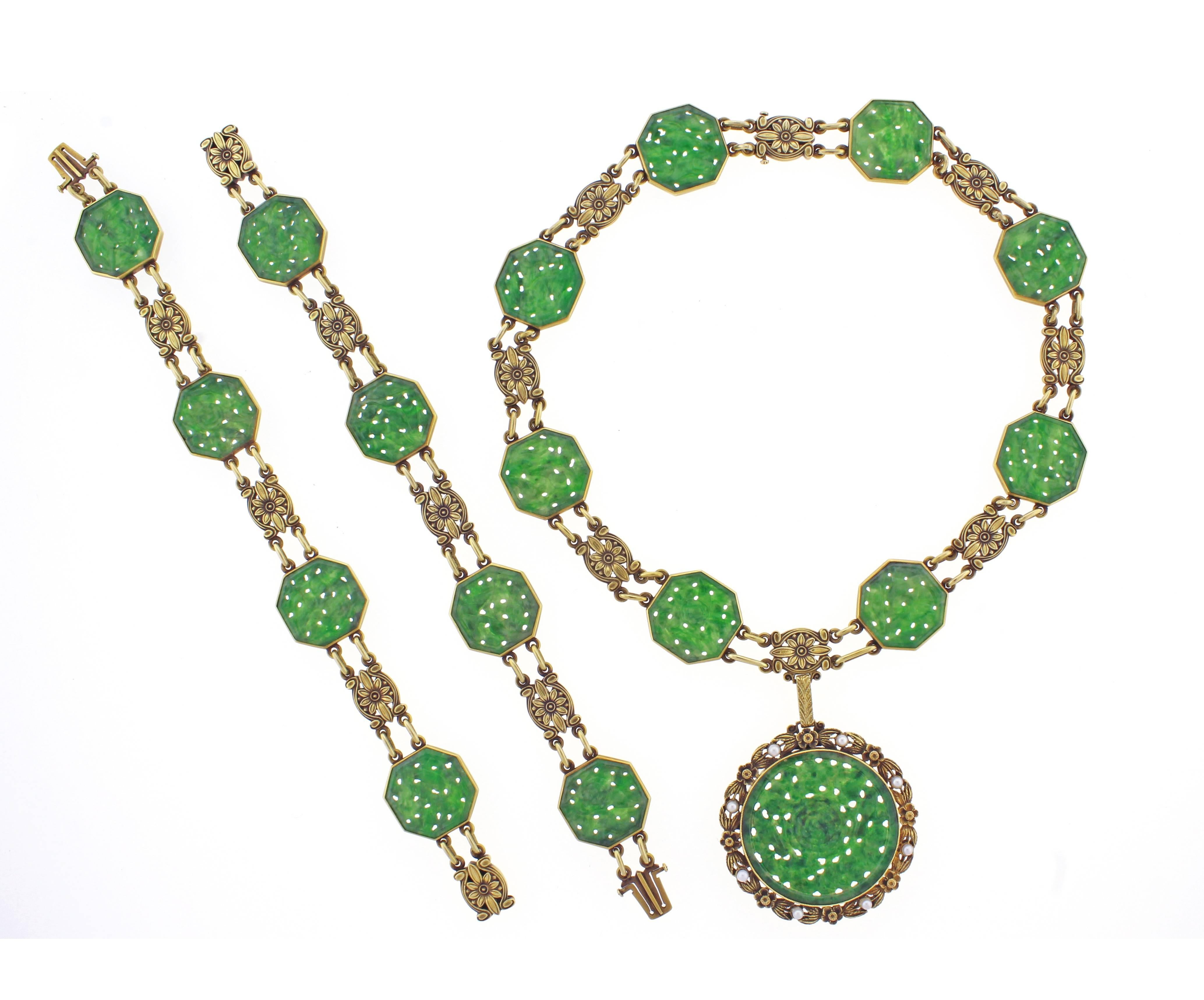 From Tiffany & Co., this extremely rare Art Nouveau Jade Sautoir. The 18 karat sautoir necklace comes apart to become two bracelets and a necklace or one bracelet and a longer necklace. The fully assembled necklace is 30.5 inches long, the two
