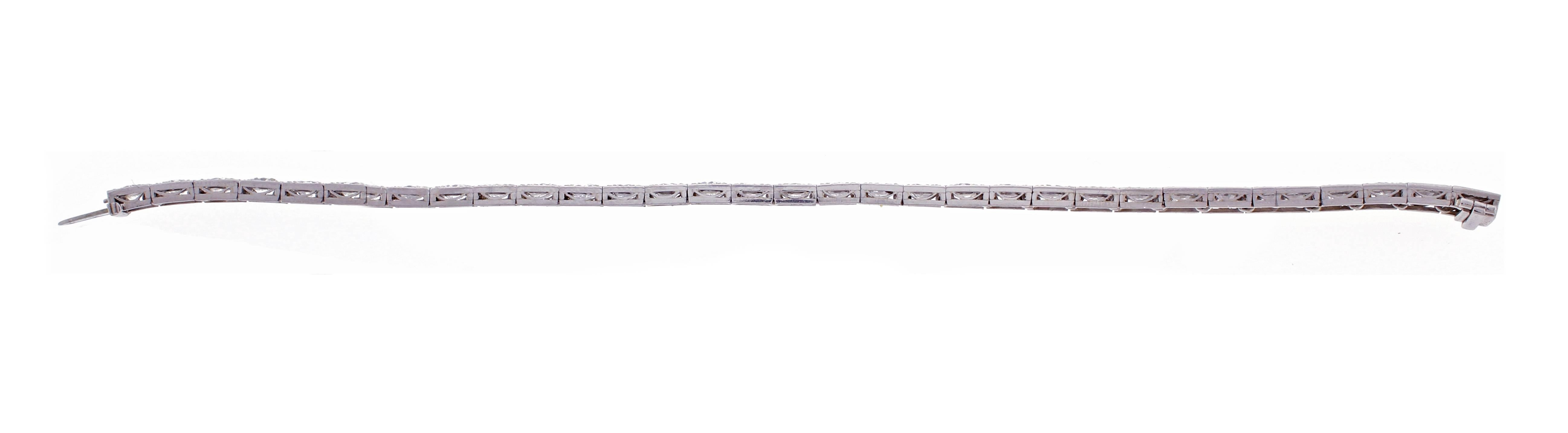 1930s Straight-Line Diamond Bracelet In Excellent Condition In Bethesda, MD